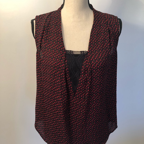 Daniel Rainn Tops - NWT Daniel Rainn-Red & Black Leaf Sleeveless Top